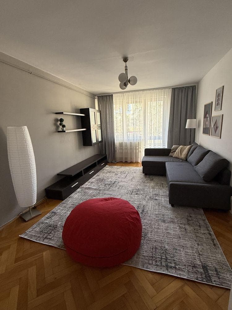 Pers. Fizica inchiriez apart. Str Unirii Gheorgheni, 2 camere