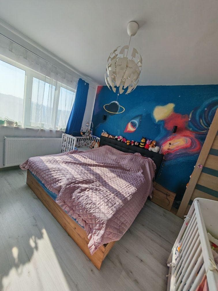 Apartament cu 2 camere și hol pătrat - Dâmbu