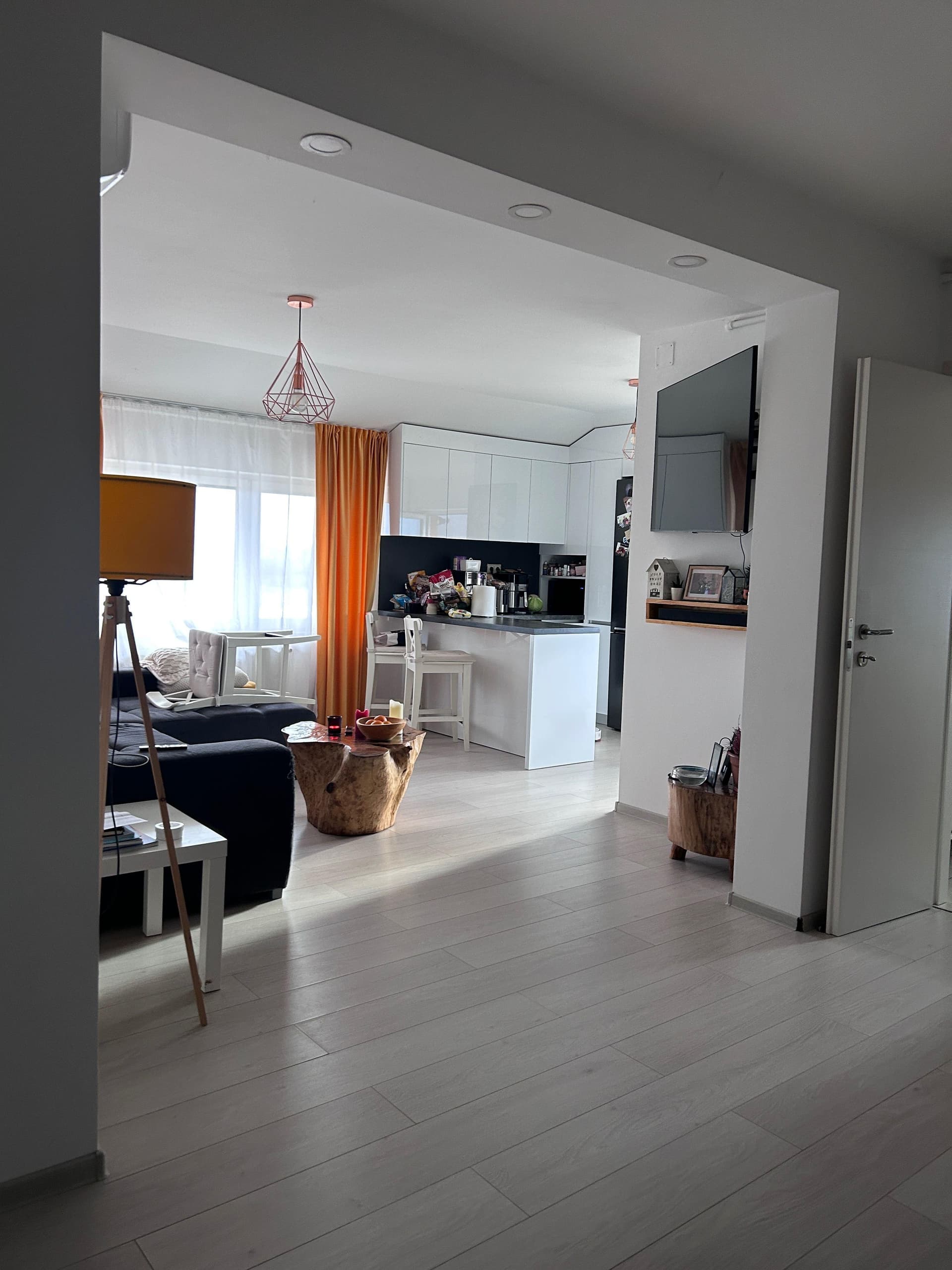 Apartament 3 camere Podeni