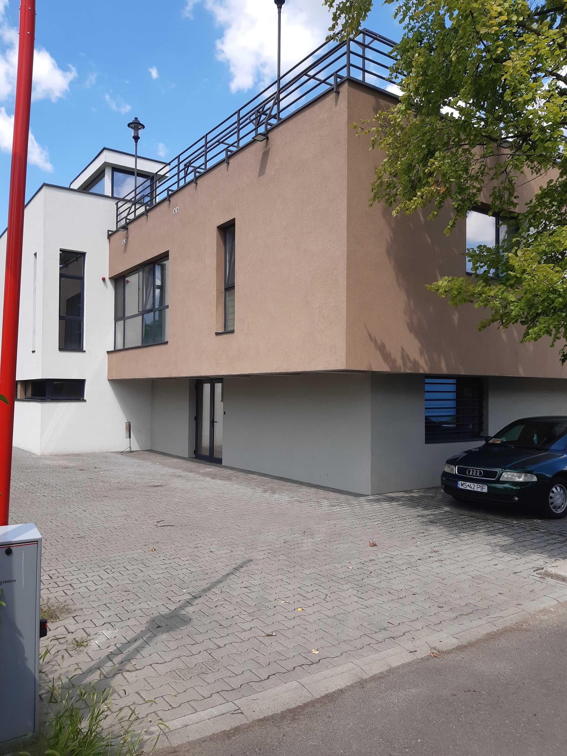 De inchiriat Garsoniera Zona 7 Noiembrie