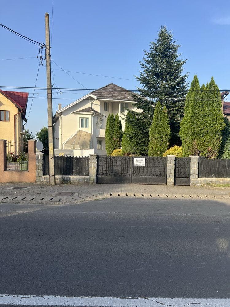 Casa de vanzare -duplex