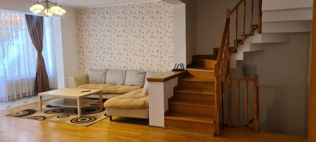 Se inchiriaza casa  cu 3 dormitoare, 3 bai, living mare  str Muntenia - imagine 1