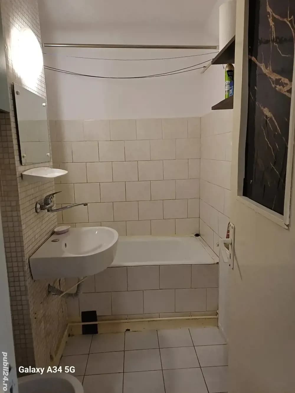 Garsoniera de vânzare