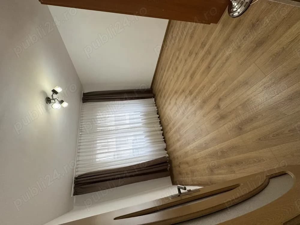 Vând garsonieră în Tudor