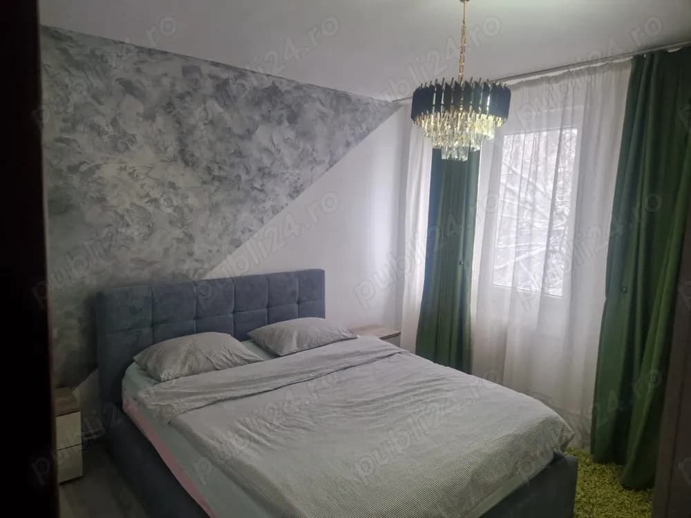 Apartament 4 camere de vânzare   Cartier Tudor, zona Macul Roșu - imagine 1