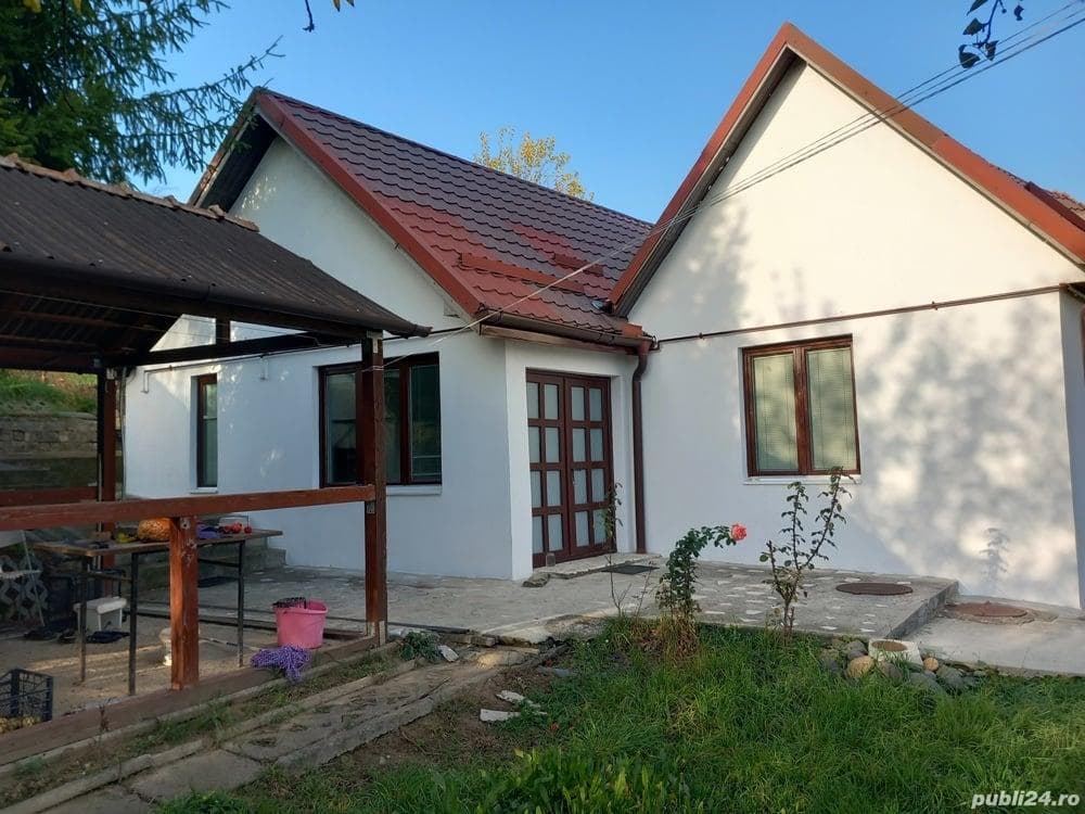 vindem Casă 3camere, living, zonaTudor Subpadure - imagine 1