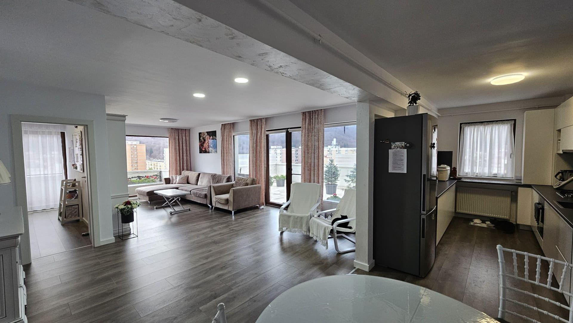 Ap 4 cam - PentHouse  direct proprietar 178mp priveliste deosebita - imagine 1