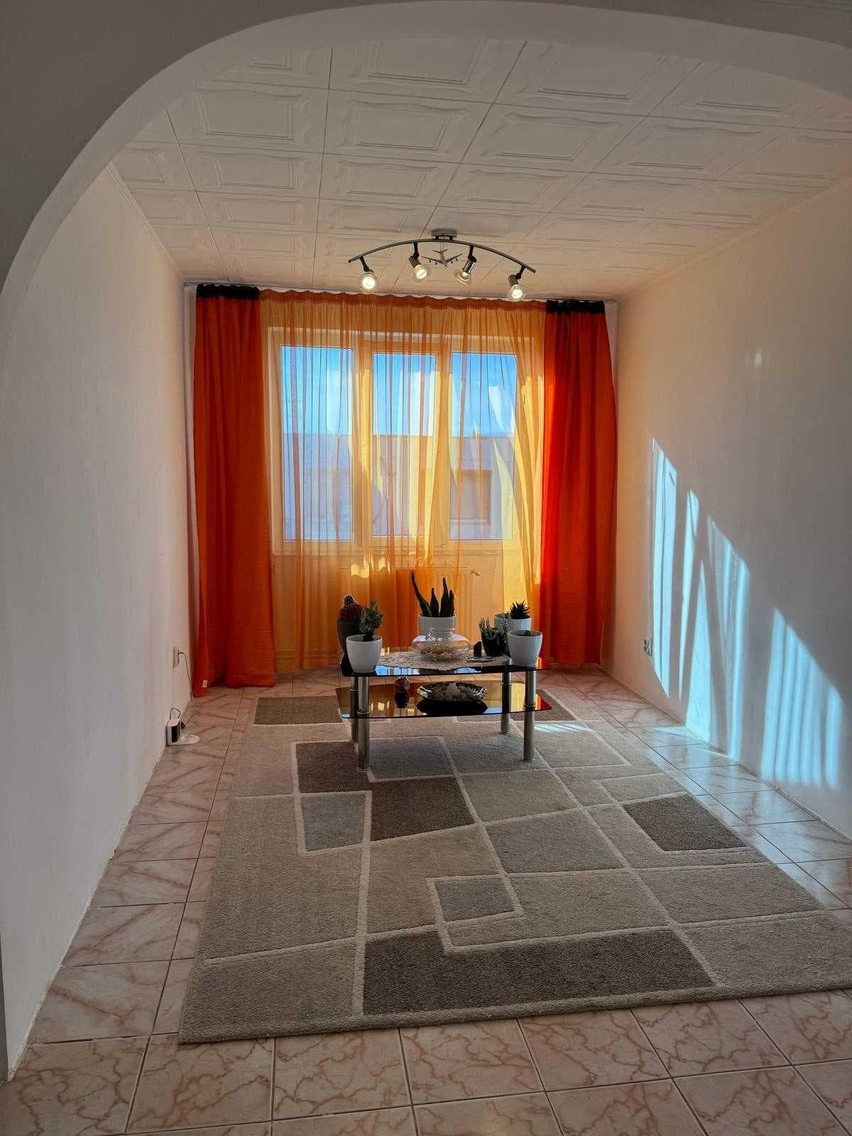 Vand-schimb apartament cu 4 camere Tractorul Brasov - imagine 1