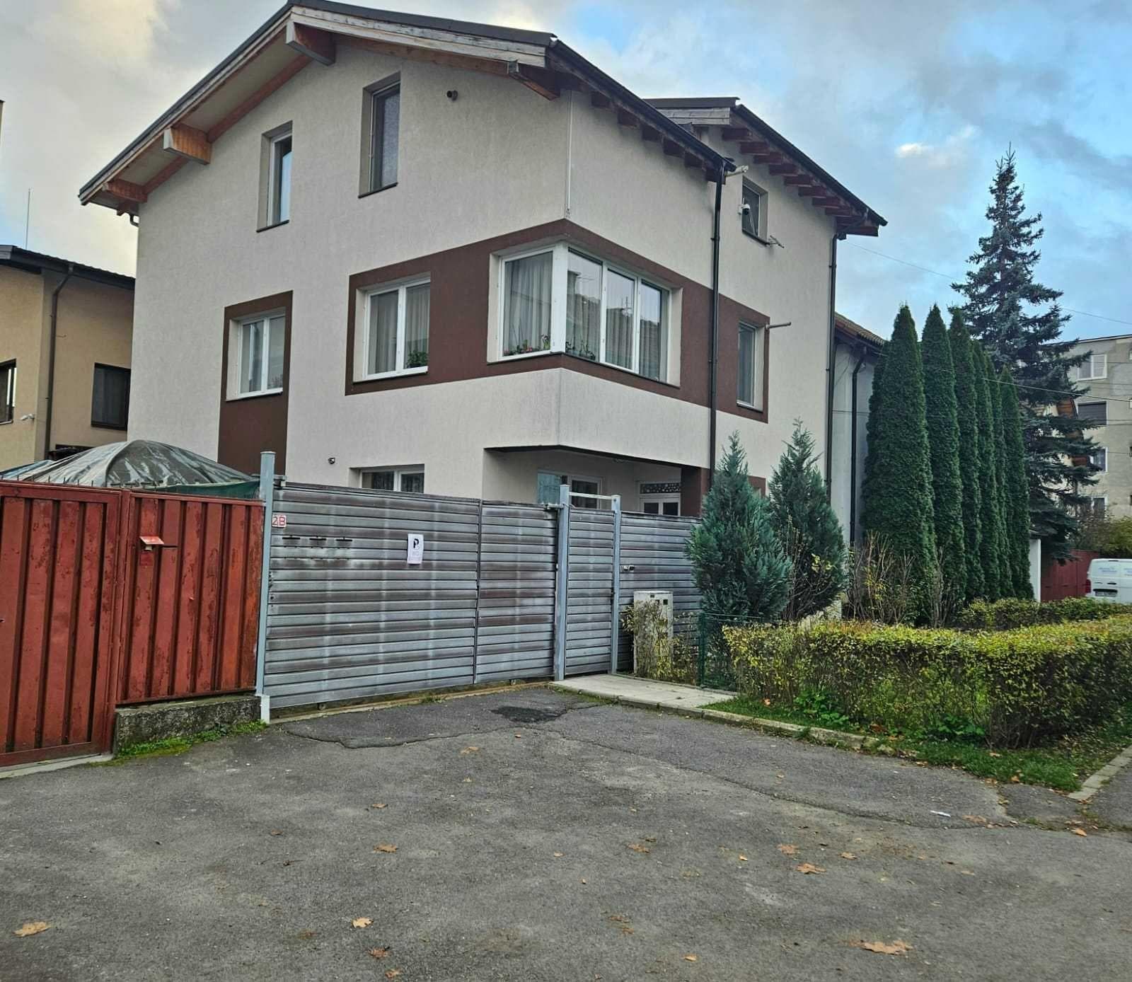 Apartament 3 camere, Tractorul, Brasov