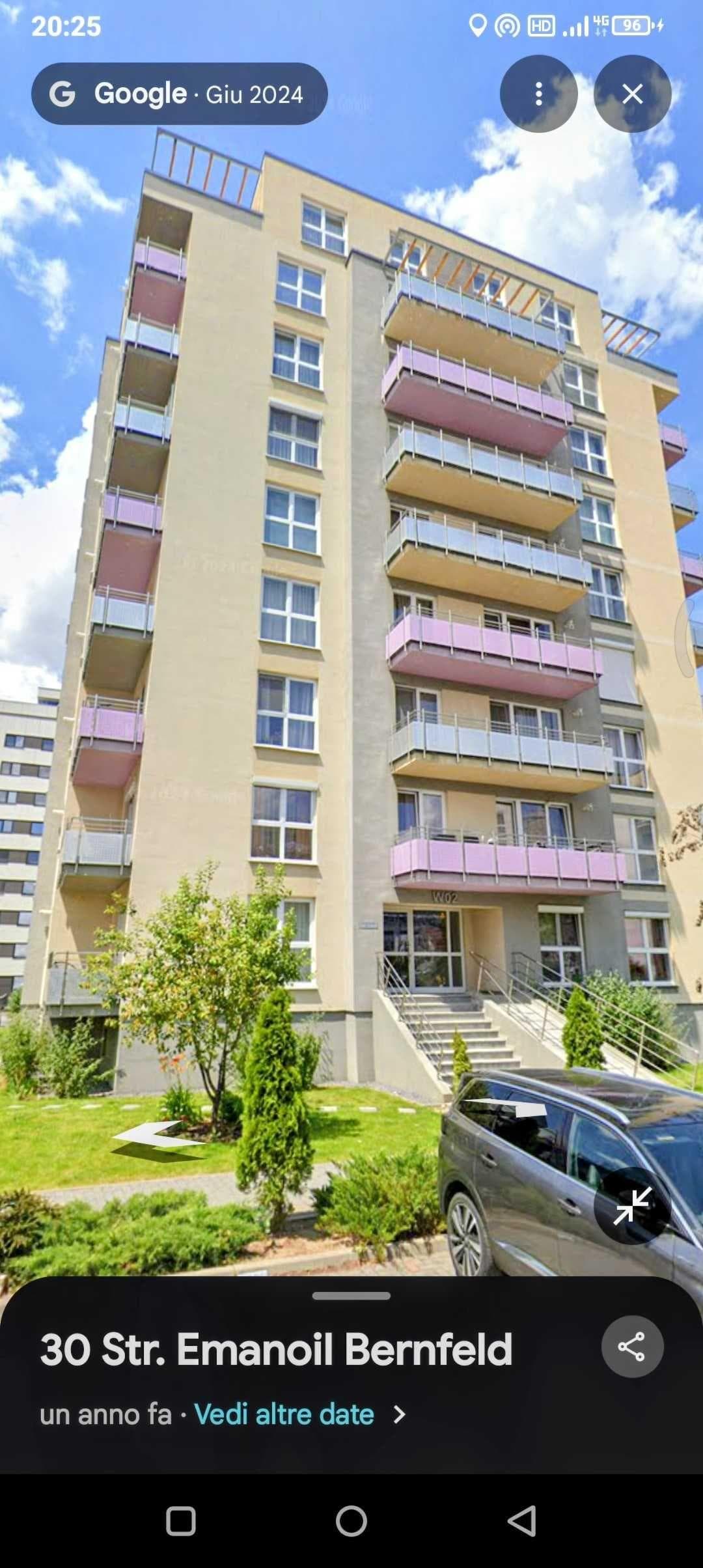 Garsoniera nemobilata in Avantgarden Tractorul aproape de mall Coresi