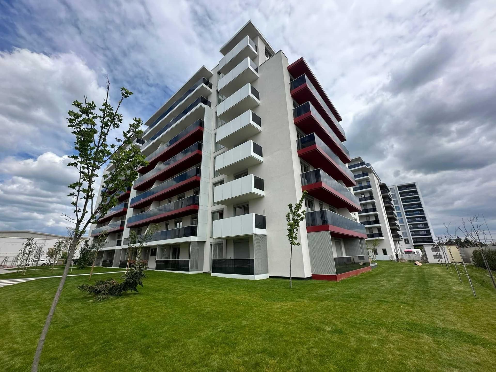 Vand apartament cu 3 camere, 2 bai si terasa de 25mp in Elite City - imagine 8