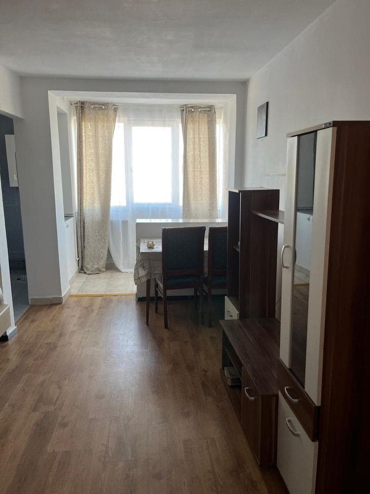 Inchiriez garsoniera cartier Astra, zona Calea Bucuresti - Soarelui