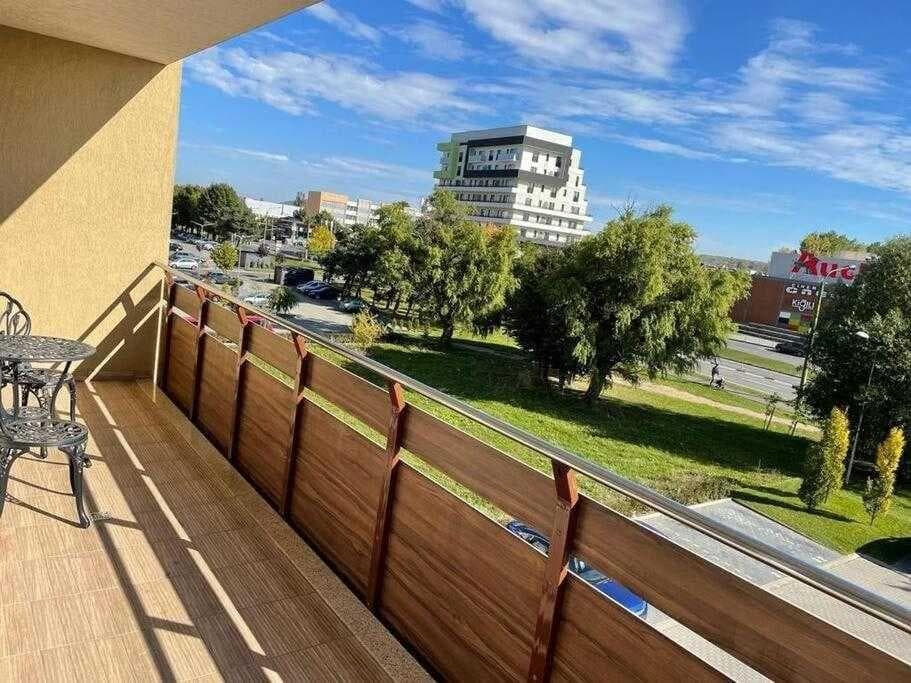 Apartament modern în Coresi – complet utilat