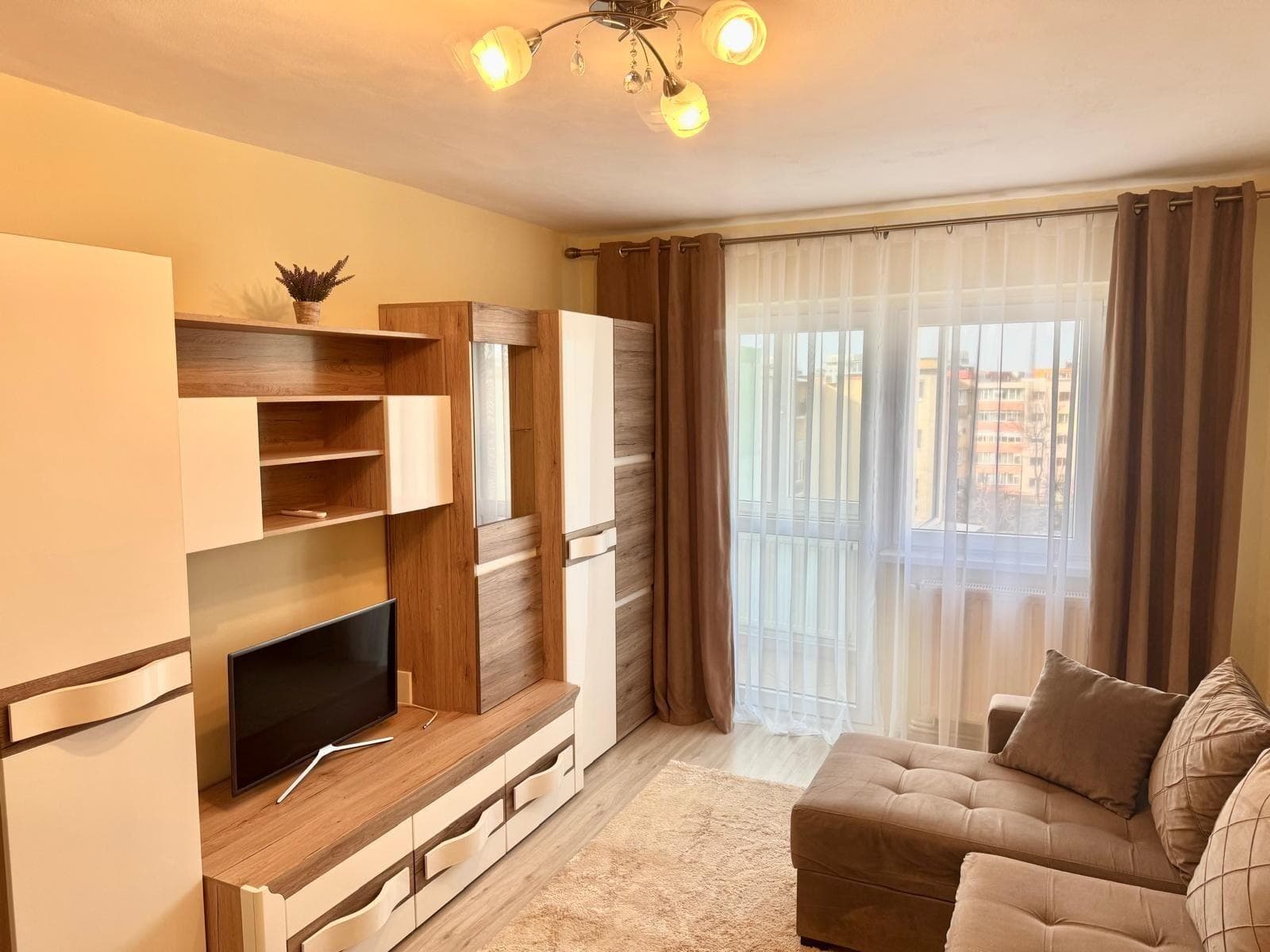 De închiriat apartament