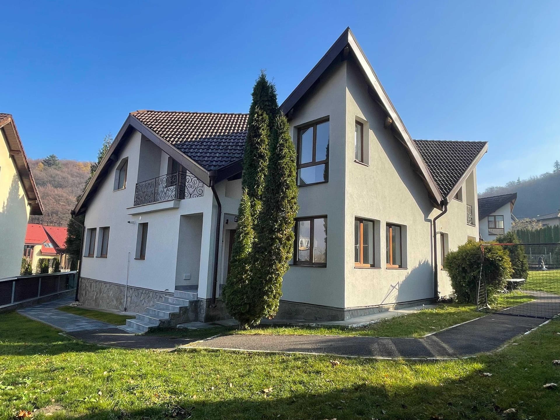 Casa de inchiriat - imagine 1