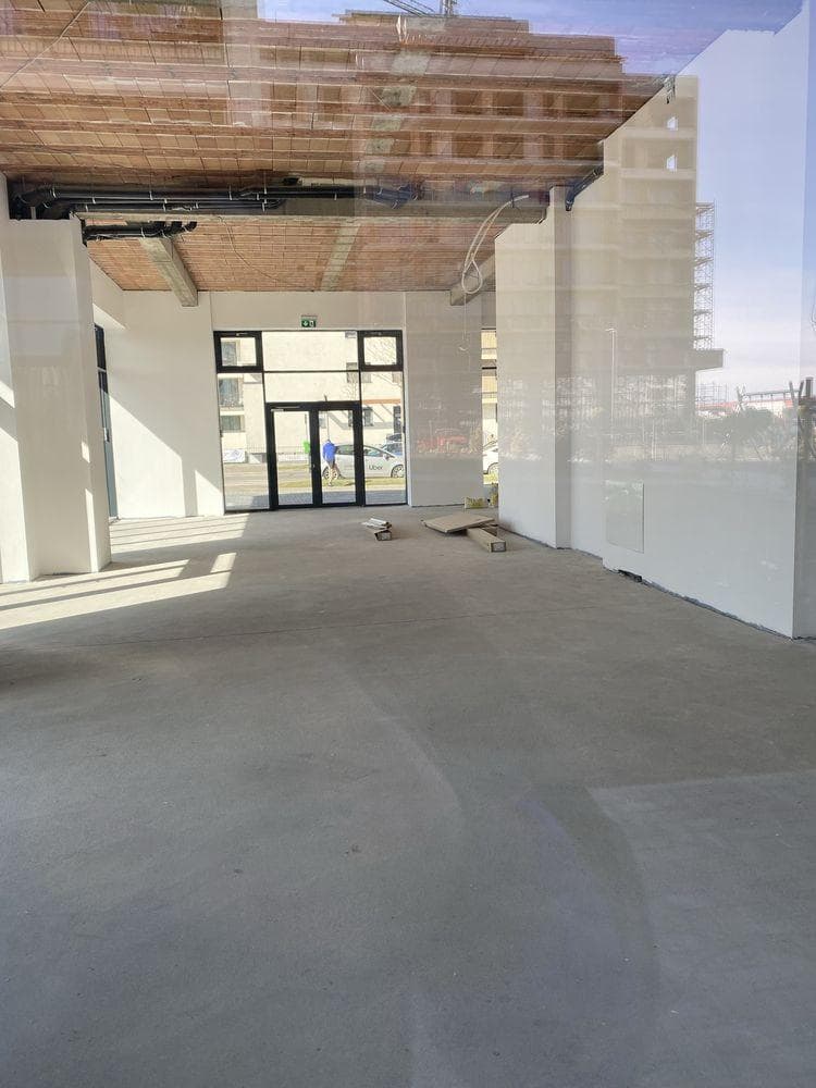 Închiriere 144 utili + 116 terasă Kasper Avantgarden Coresi, Tractorul - imagine 1