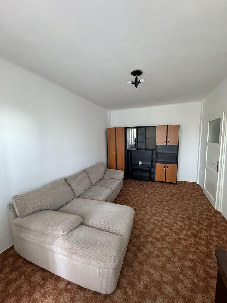 Închiriez apartament spatios cu o camera strada Horea - imagine 1