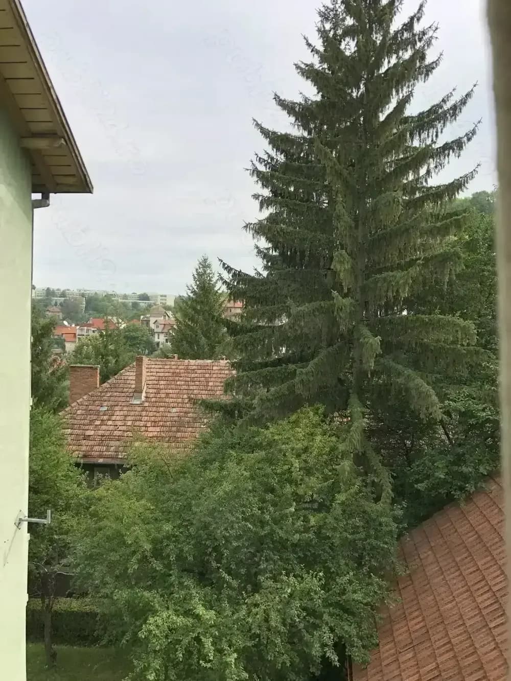 2 camere Centrul istoric priveliste panoramica catre Colina Universitatii