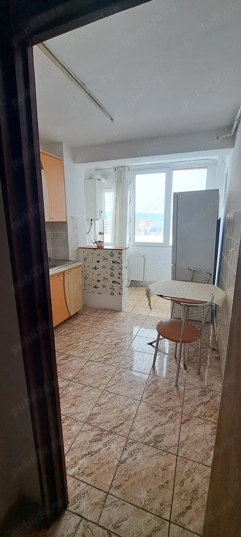 Vand apartament 2 camere zona Astra