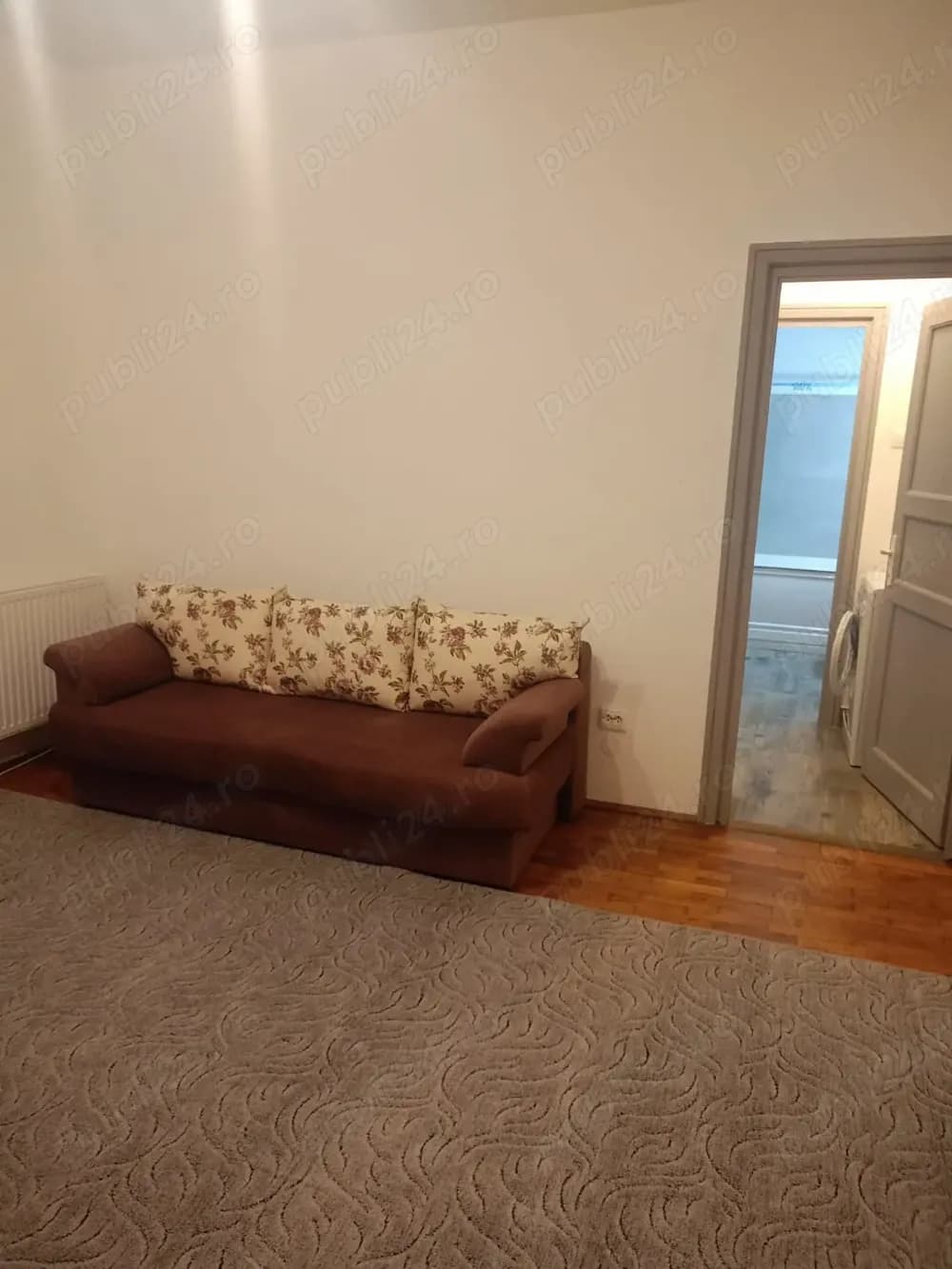 Particular vand apartament cu doua camere blocurile tip vila Astra