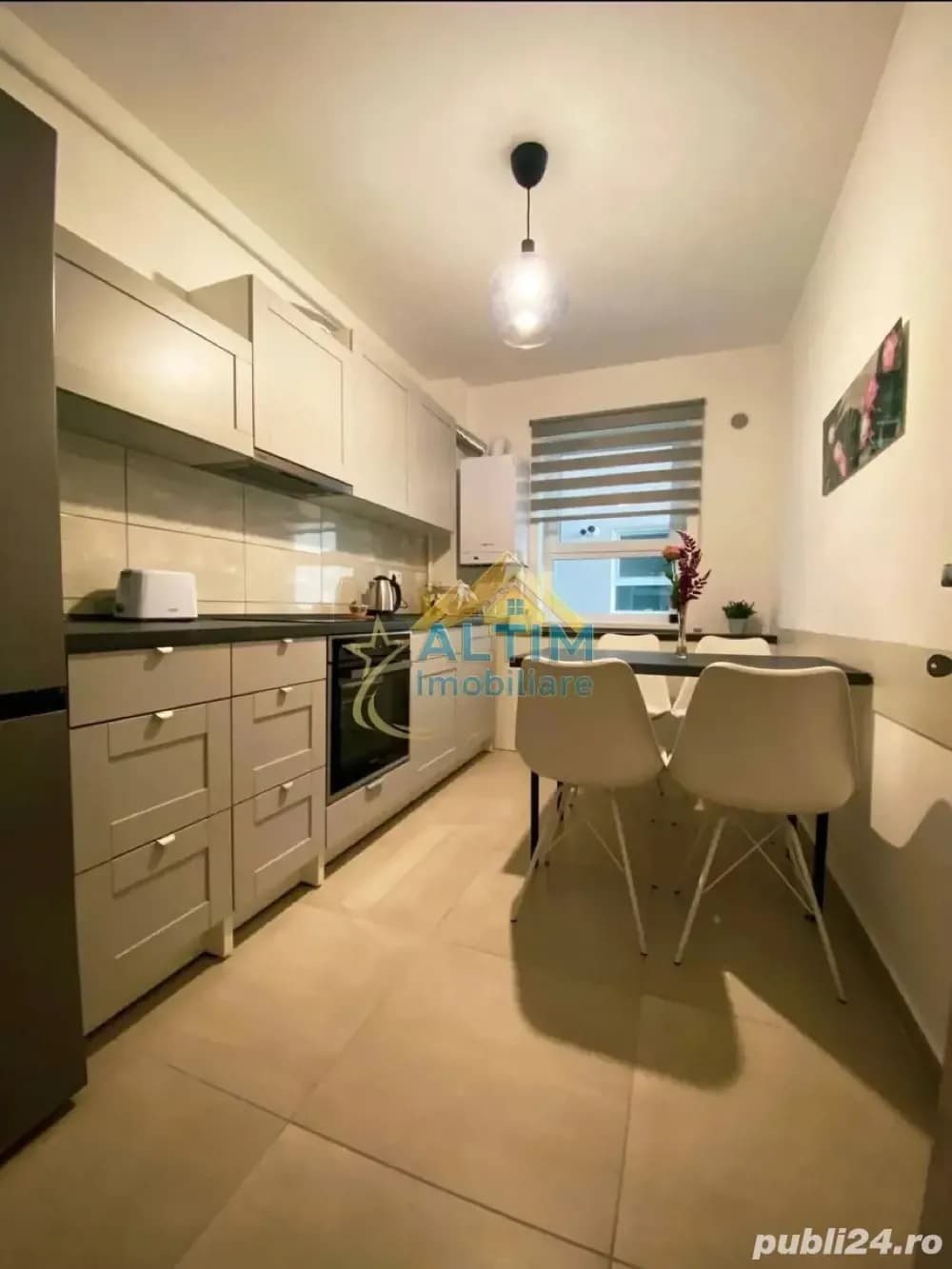 Apartament 3 camere, zona Coresi, Brașov