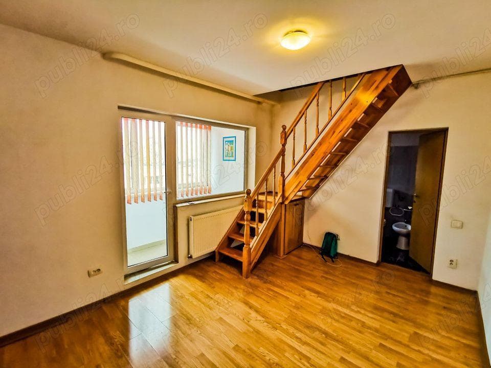 Vand Apartament 3 camere  2 nivele Bul. Garii Sala Sporturilor