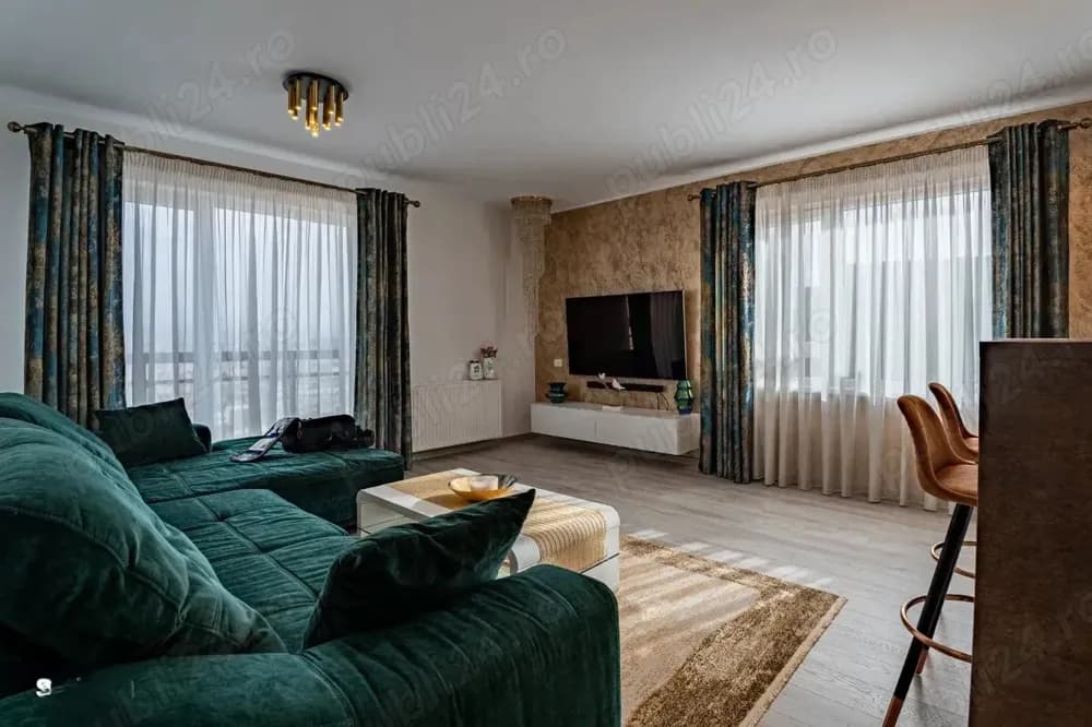 Apartament cu 3 camere de vanzare - Carpatilor