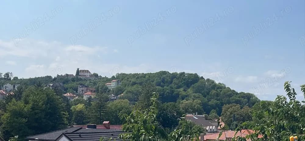 Casă de vânzare ocazie - imagine 1