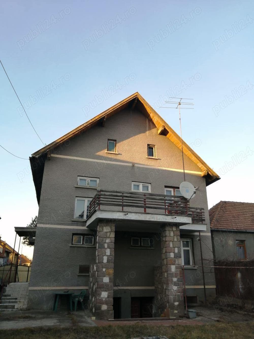 Vila zona biserica Aurel Vlaicu