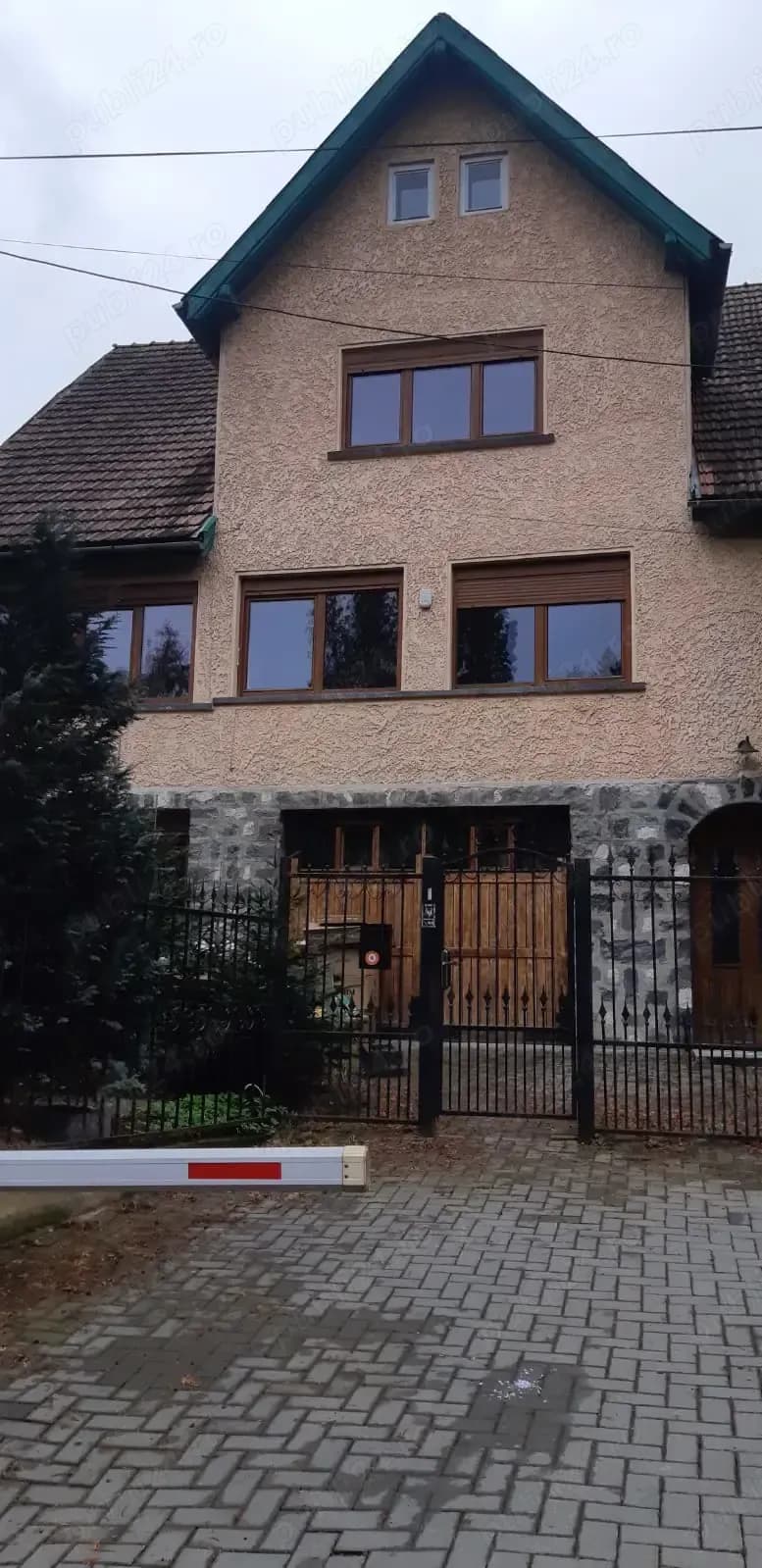 UltraCentral, CASĂ de vânzăre la 500m de Piața Sfatului, Brașov (de la proprietar) - imagine 1