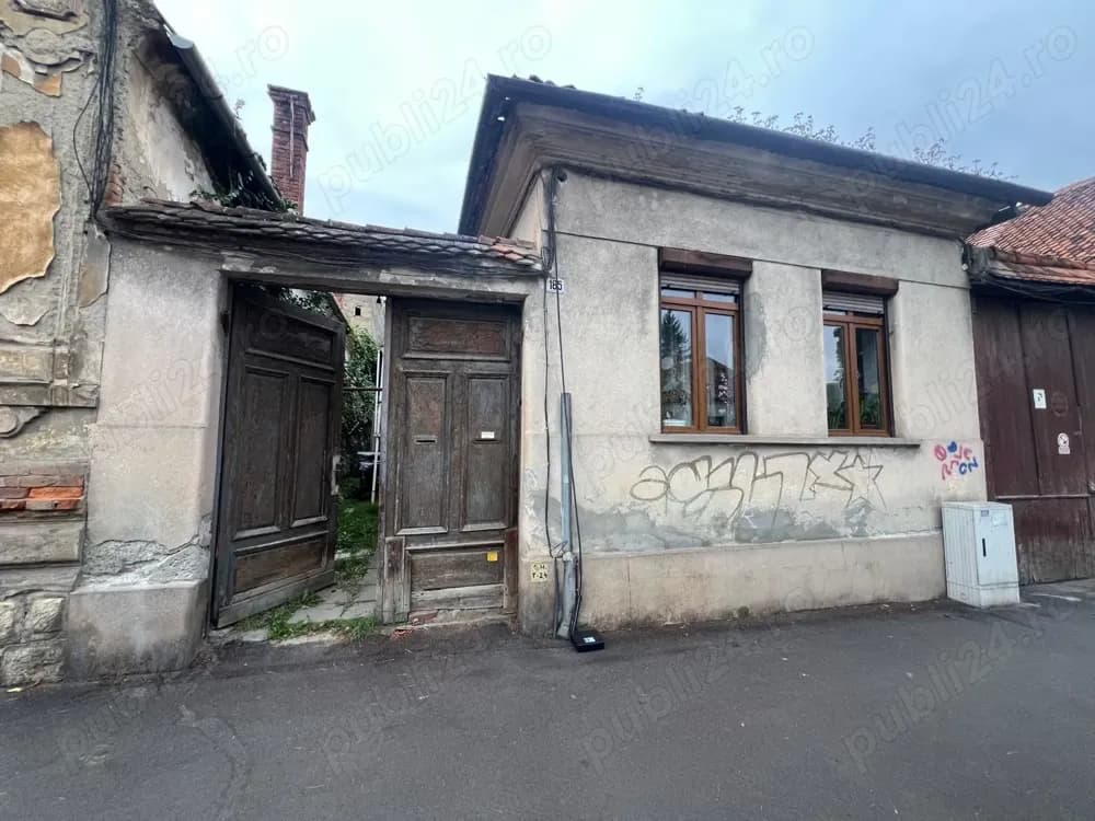 Casă de vânzare pe Strada Lungă   zonă centrală, Brașovul Vechi