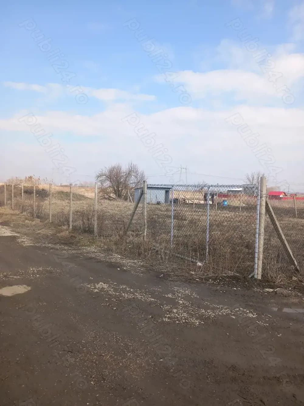 De vânzare teren intravilan