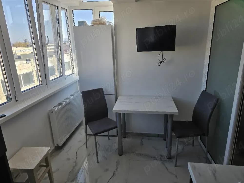 inchiriez garaionera