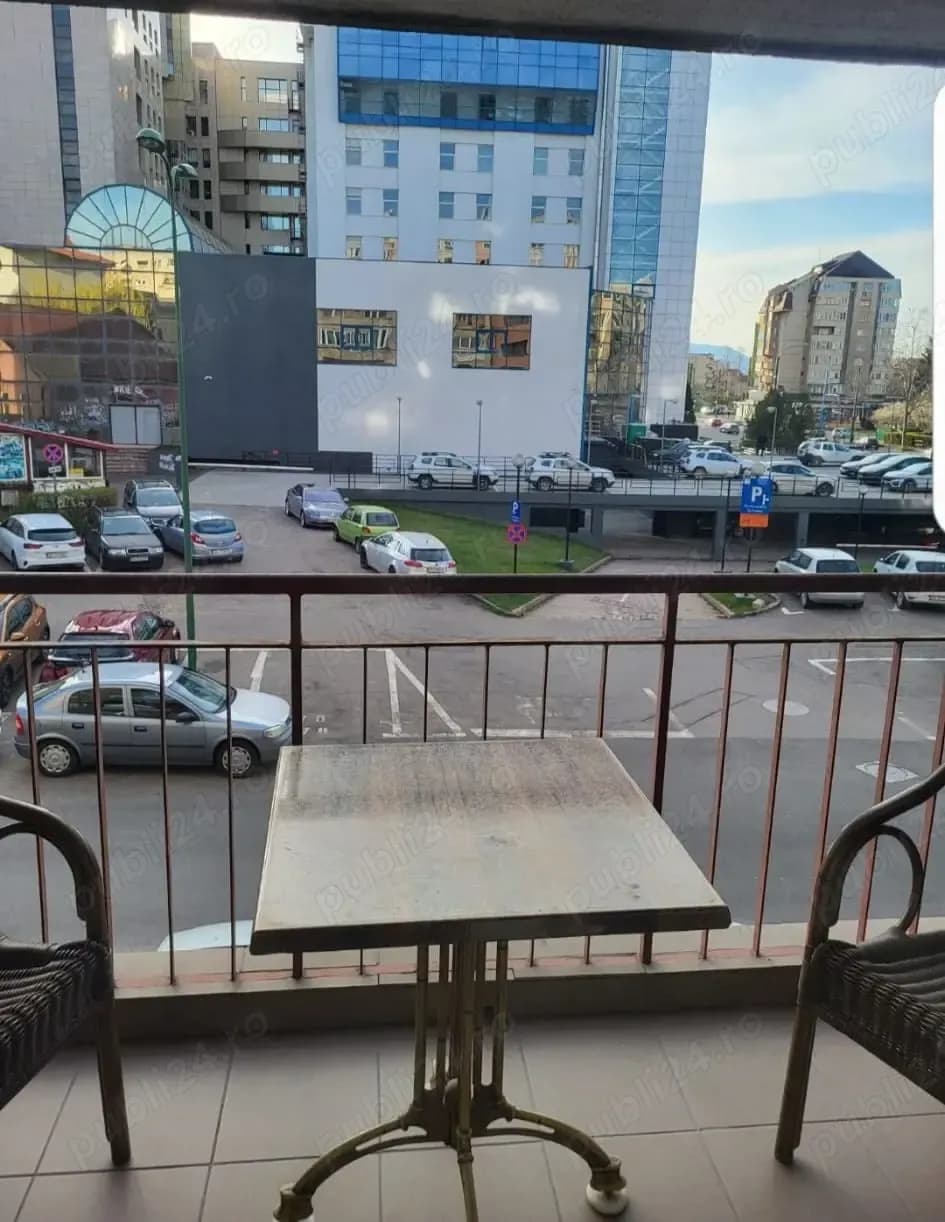 Particular inchiriez apartament 2 camere | Centrul Civic | Mezanin | Balcon | 530     lună