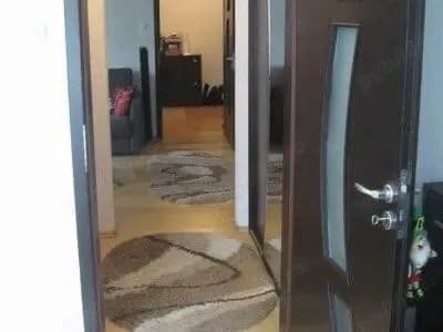 Dau spre închiriere apt.de 2 camere mobilat.