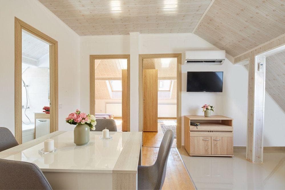 Apartament 2 camere decomandate + living, bucatarie si parcare Zorilor - imagine 1