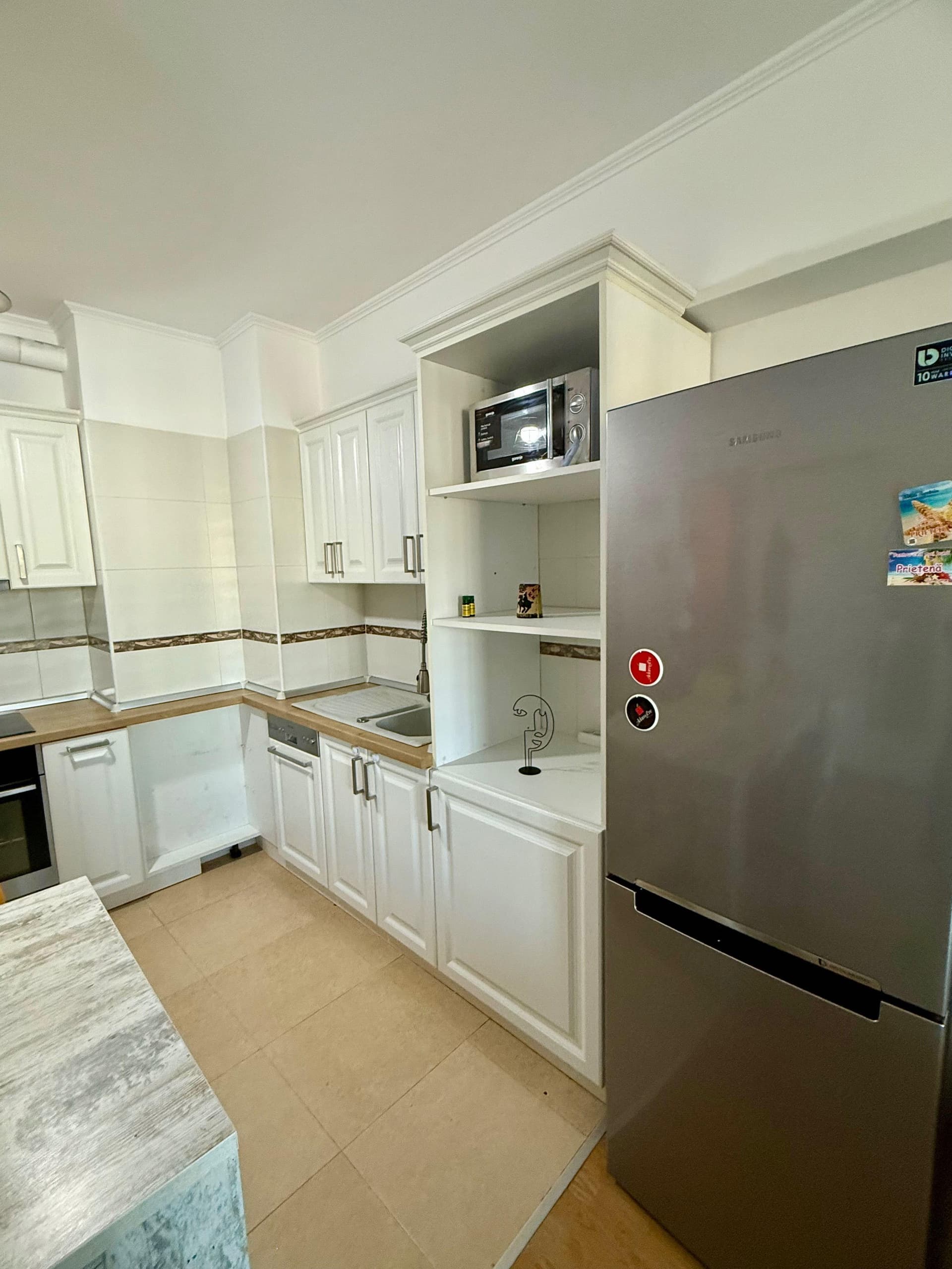 Inchiriez apartament in Viva City - imagine 1