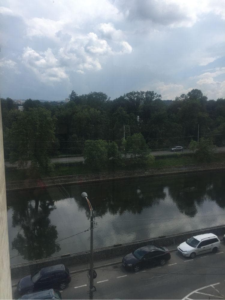 PF - închiriez 2 camere Centru -str Mamaia - imagine 1