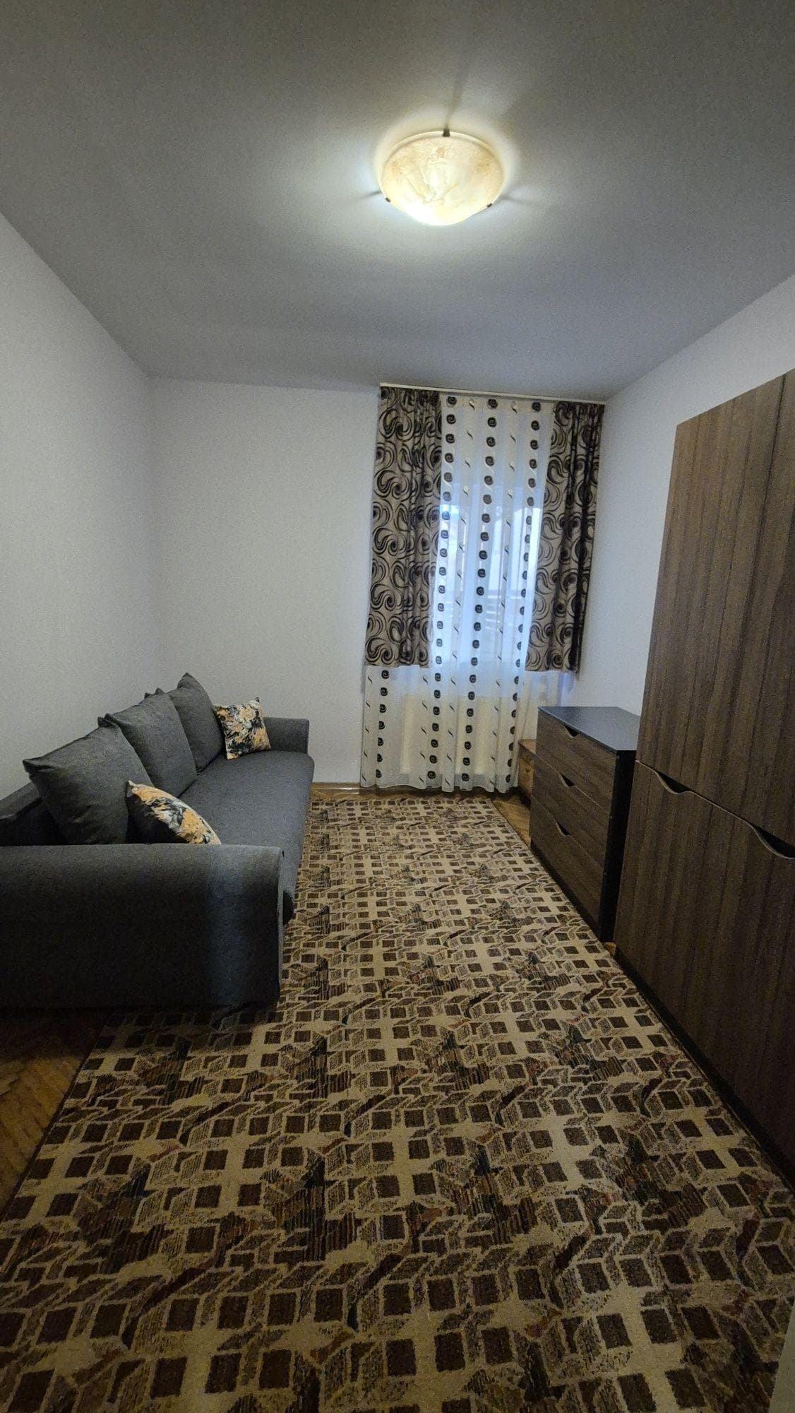 Apartament de inchiriat - imagine 1