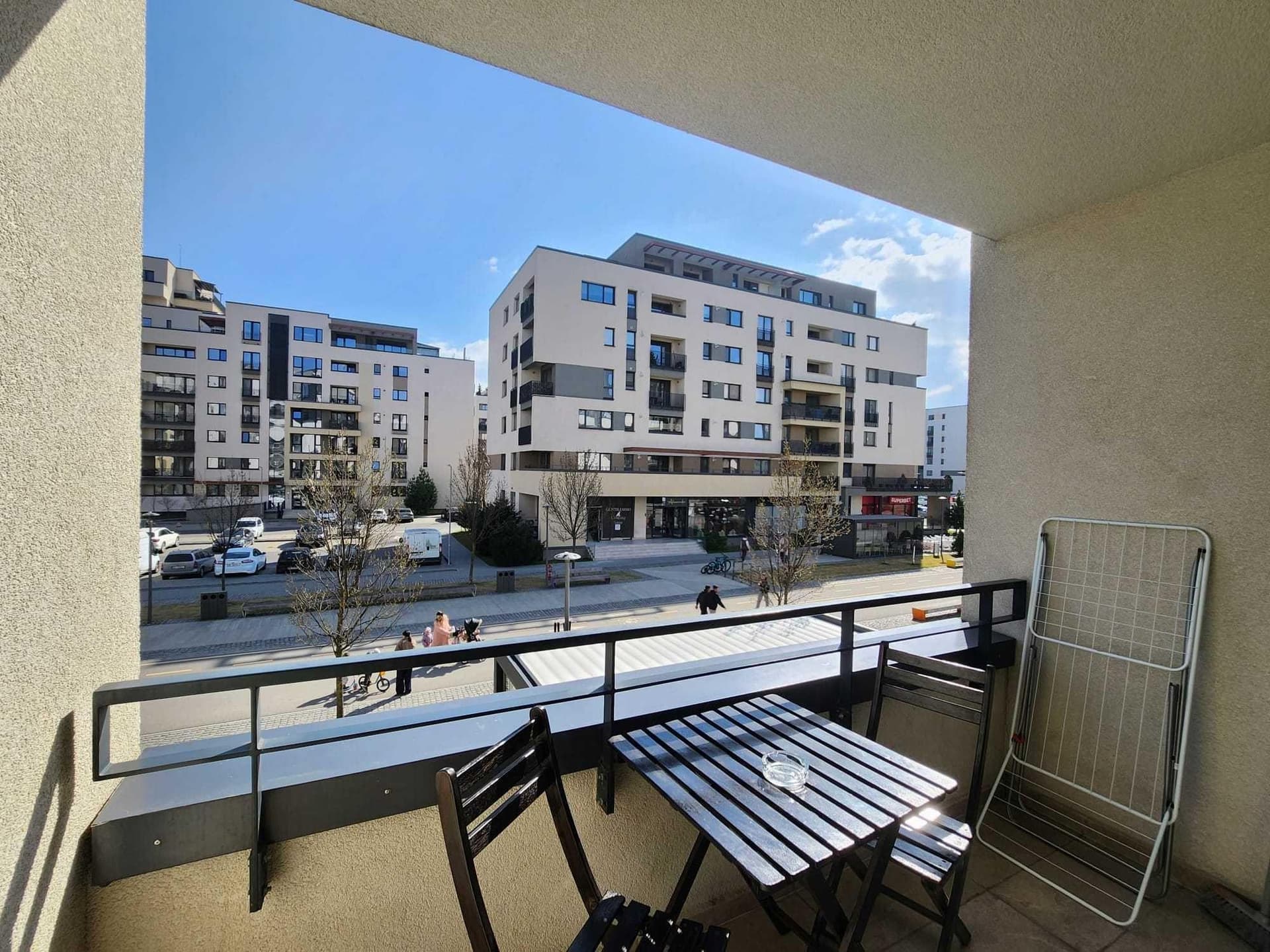 Inchiriez Apartament cu 2 camere - Kasper Coresi - imagine 1