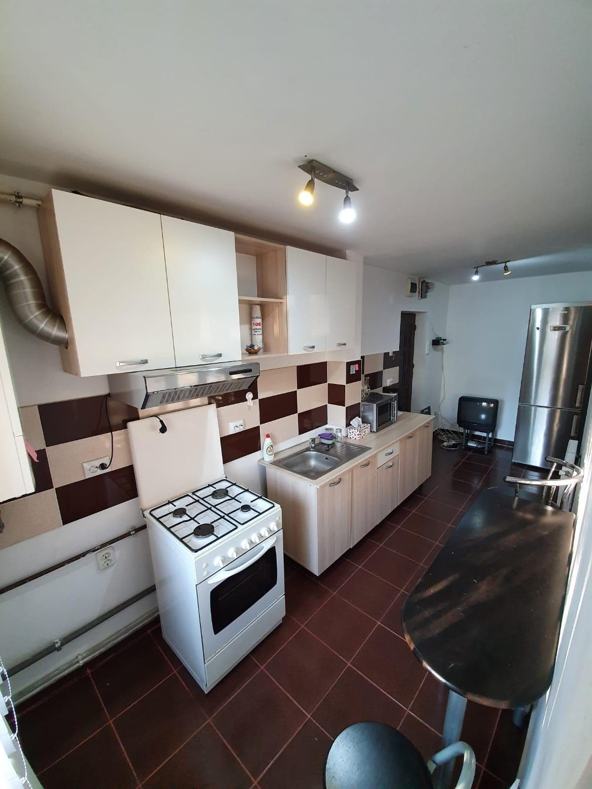 Pers fiz vand,schimb ap cu 2 dormitoare finisat modern - imagine 1