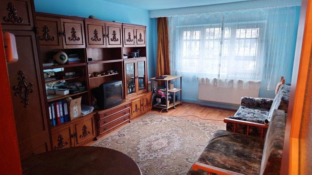 Vând apartament cu 2 camere - imagine 1