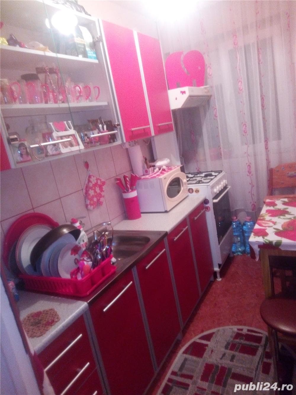 Schimb apartament cu 2 camere semidecomandat cu apartament cu 3 camere + diferenta din partea mea - imagine 1