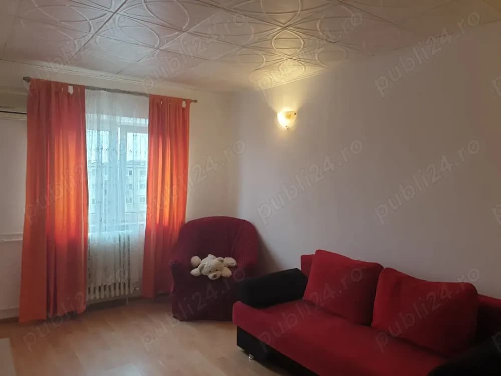 Vând apartament 2 camere, zona 9 mai