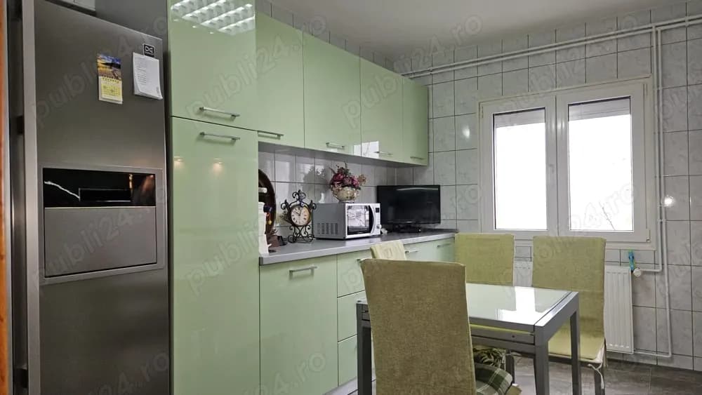 Vanzare apartament 3 camere decomandat, Vlad Tepes, 2 bai, 82 mp, et.5
