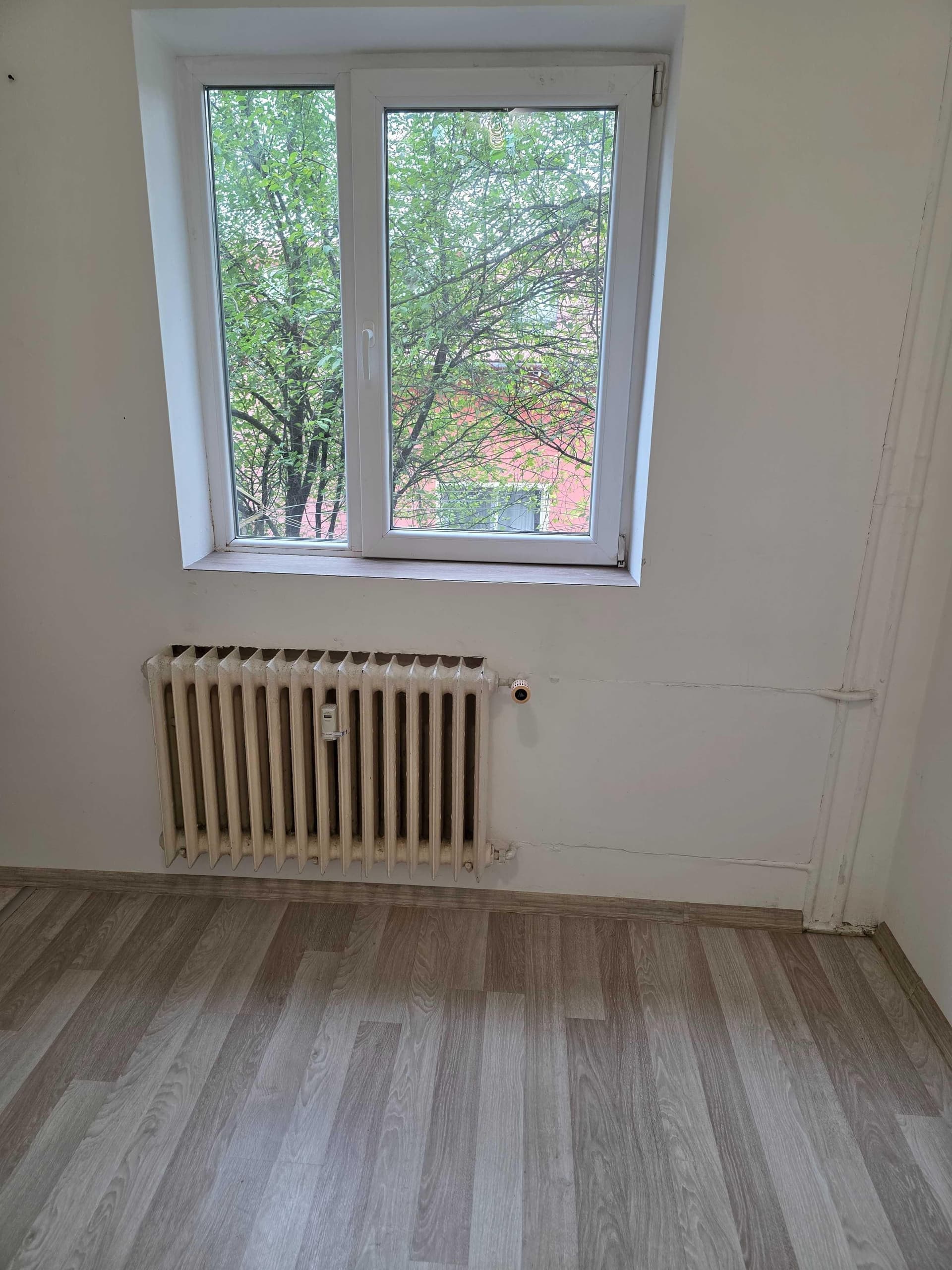 VAND garsoniera confort 3 Str. Liviu Rebreanu Gheorgheni - imagine 1