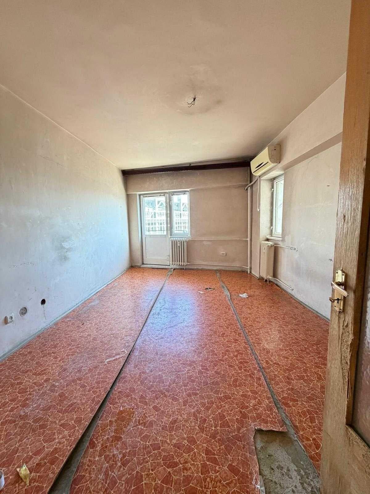 Calea Giulesti, Stadion Rapid, bloc 1989, 3 balcoane, 2 bai