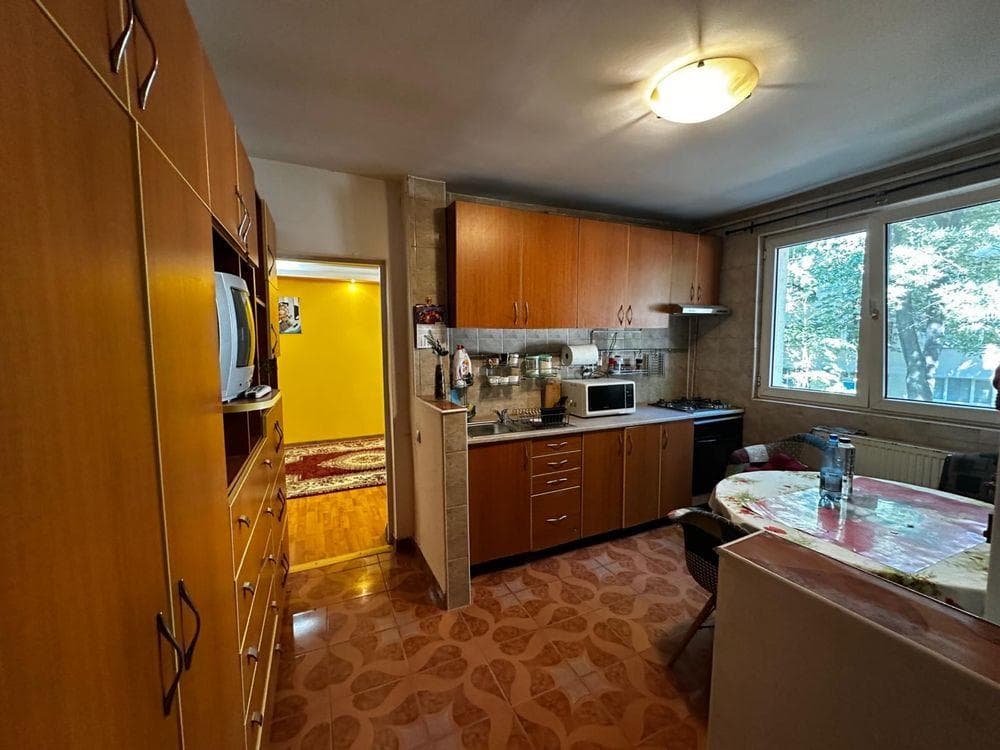 Apartament cu 3 camere Pajura