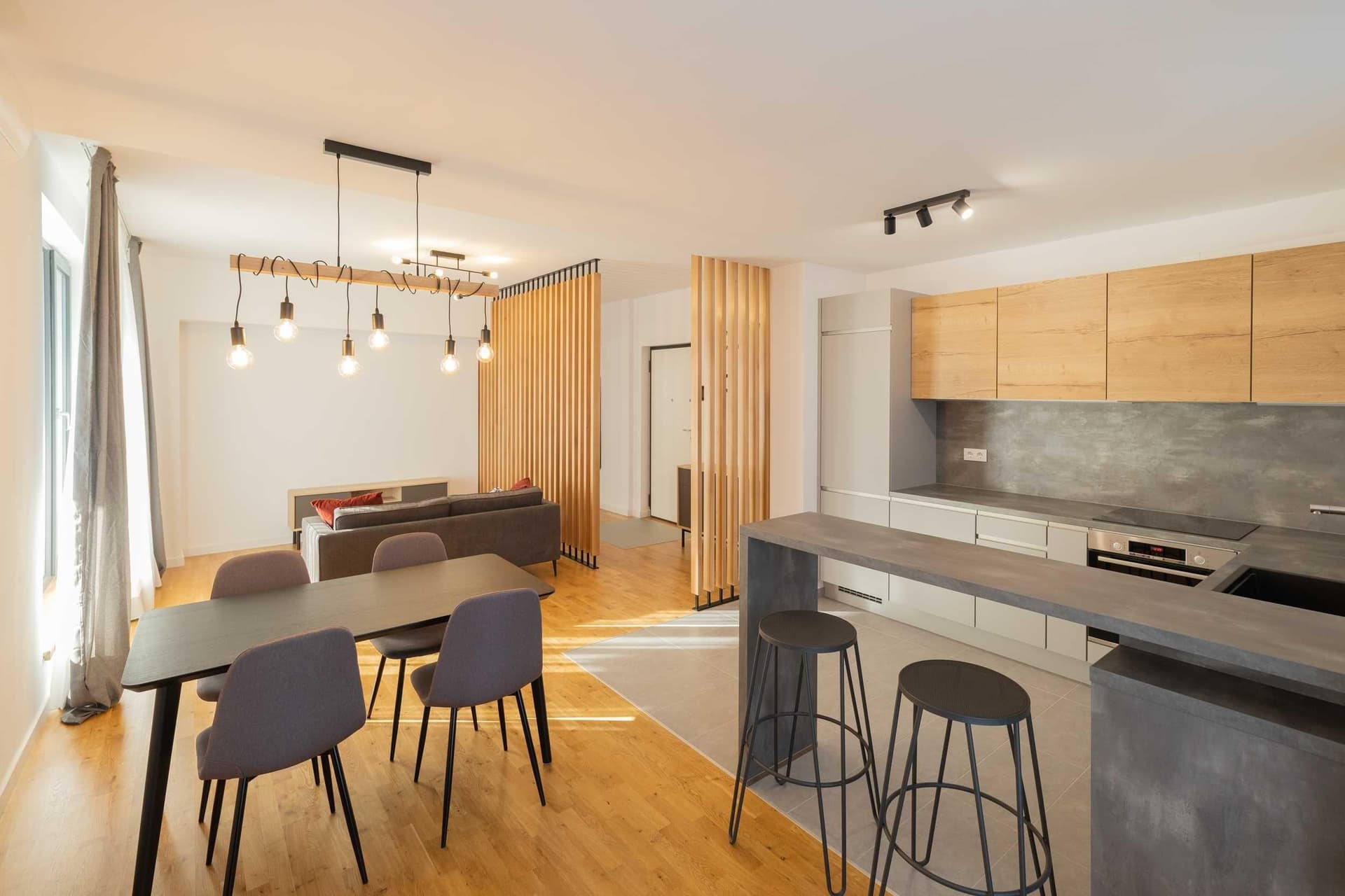 Inchiriez Apartament cu 3 camere Bucuresti zona Baneasa - Proprietar - imagine 1