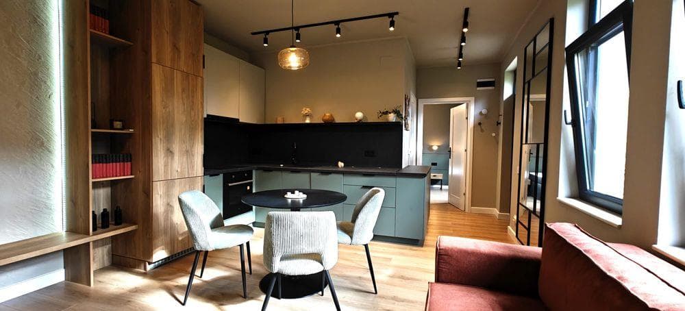 Apartament tip casa, str. Traian Mosoiu,2 locuri de parcare si gradina - imagine 1